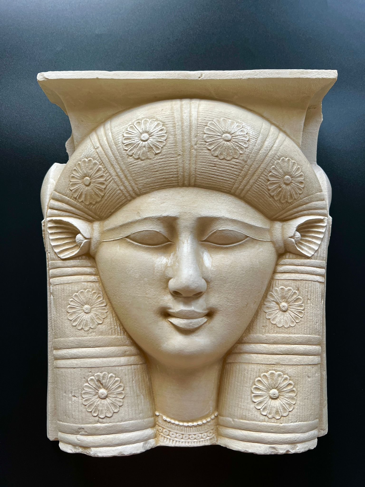 Hathor Kapitell - handgefertigte Replik – Bild 3