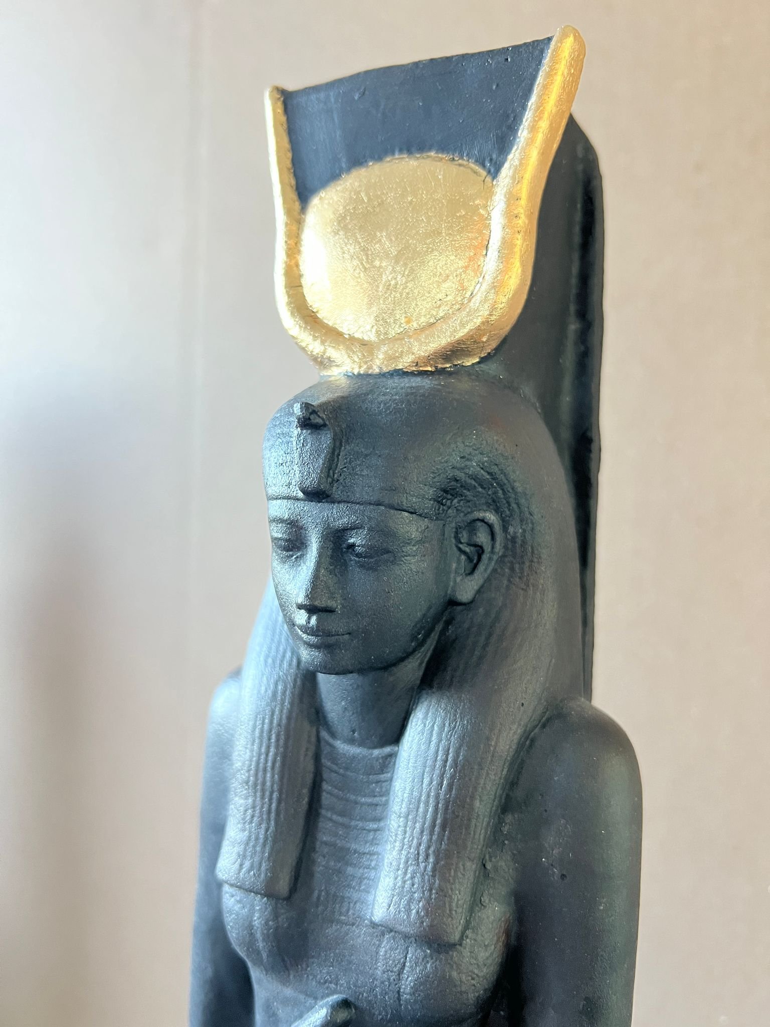 Isis mit Blattgold - Seele der Göttin – Bild 7