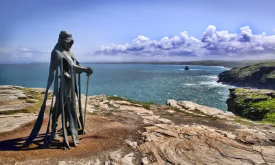 tintagel-king-arthur-sculpture.jpg